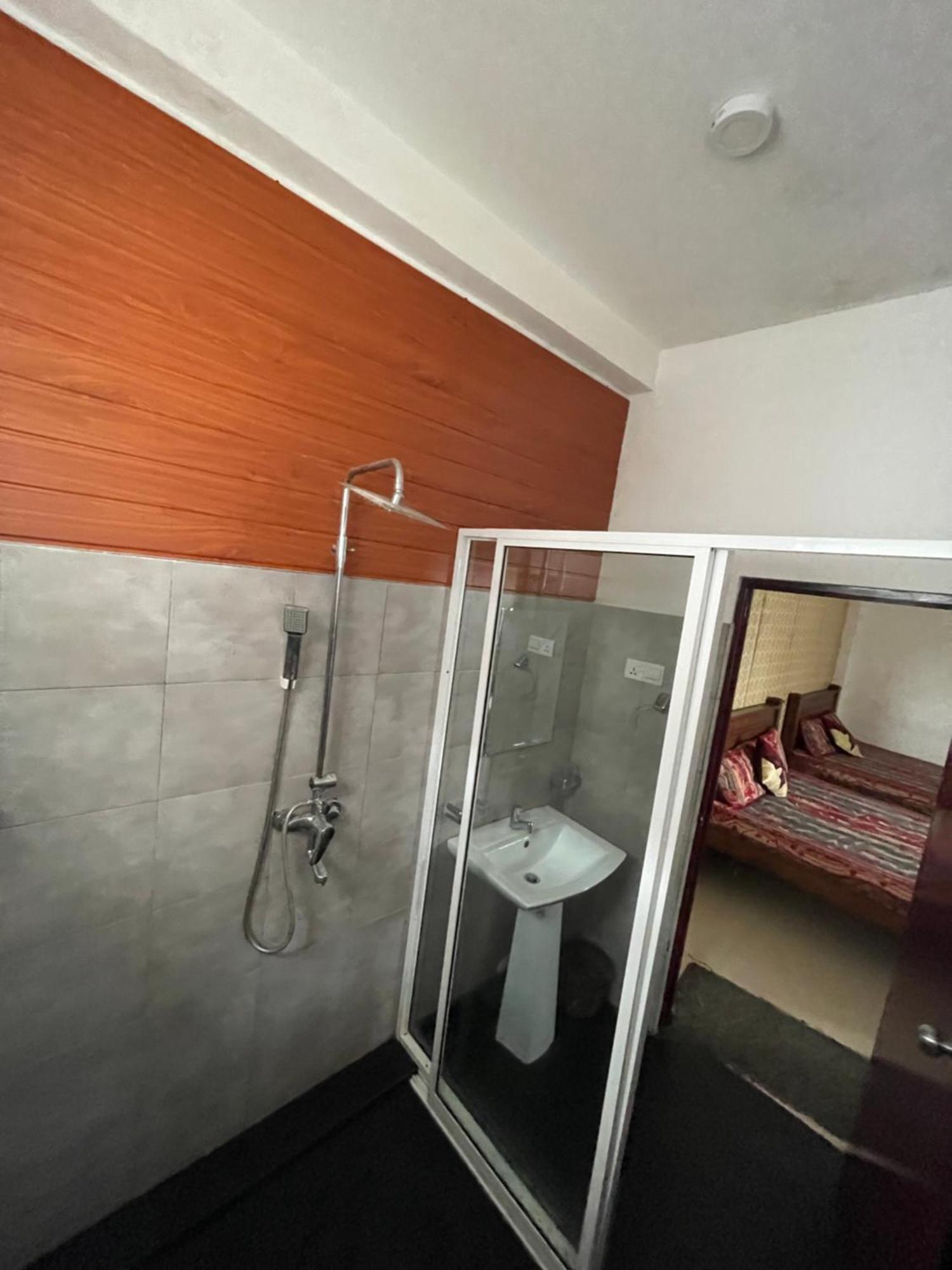 Airport Transit Kings Hotel Katunayaka Dış mekan fotoğraf